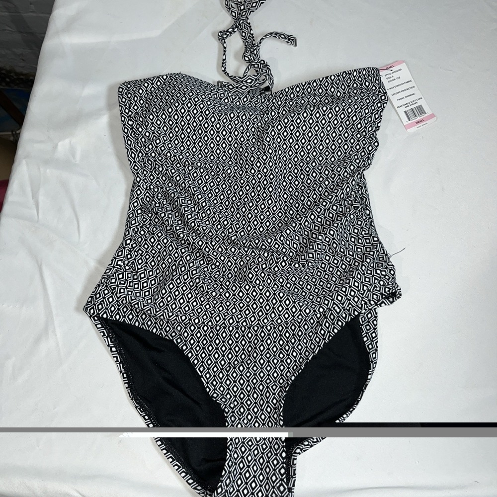 NWOT DKNY One Piece Quick Drying Bandeau Maillot Swimsuit Removable Straps Small